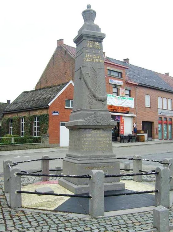 Муниципалитет Saint-Maria-Oudenhove. Мемориал воинам, павшим в обеих мировых войнах.