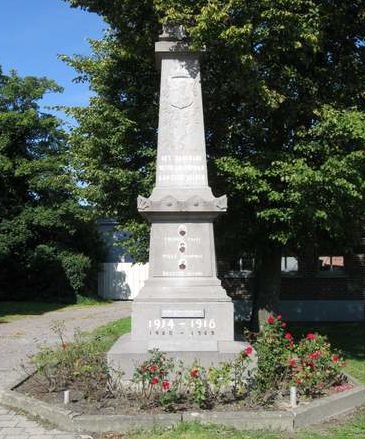 Муниципалитет Waterland-Oudeman. Мемориал воинам, павшим в обеих мировых войнах. 