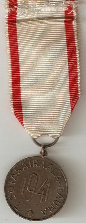 Аверс и реверс памятной медали 7-го военного госпиталя.