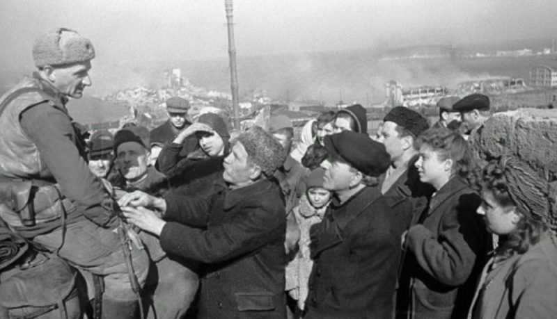 Одесситы встречают освободителей. Апрель 1944 г.