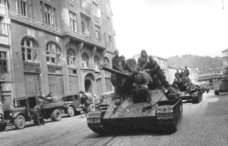 Красная Армия вновь входит в город. Июль 1944 г.