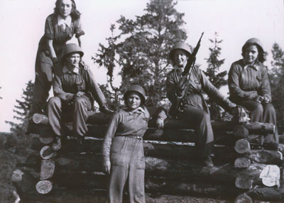 «Лотты» на фронте. 1944 г.