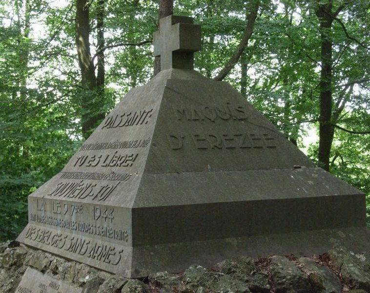 Муниципалитет Fisenne. Памятник героям погибших в 1944 г.