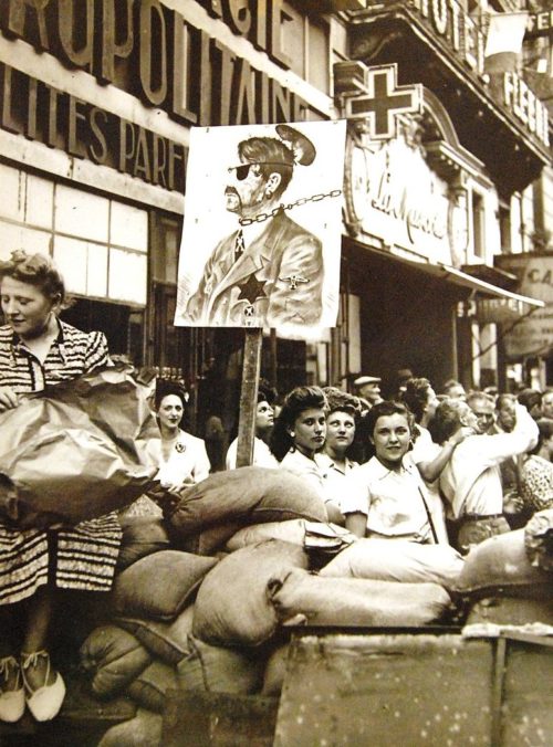 Участники Сопротивления на баррикадах. 25 августа 1944 г.