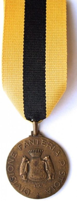 Аверс и реверс памятной медали 16-й пехотной дивизии «Pistoia».
