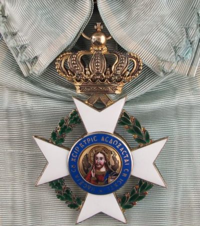 Большой крест ордена Спасителя на ленте-перевязи.