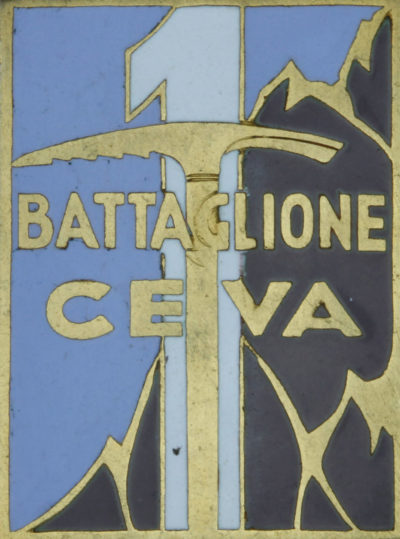 Памятный знак 1-го альпийского батальона.