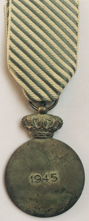 Аверс и реверс медали «За заслуги в ВВС».