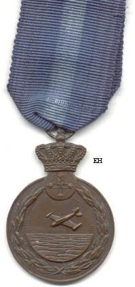 Медаль «За эскорт конвоев и воздушную разведку». 