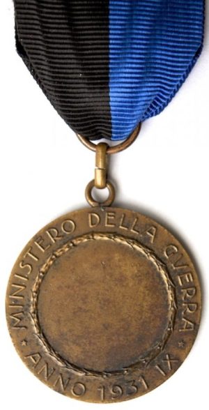 Аверс и реверс памятной медали Военного Министерства Италии.