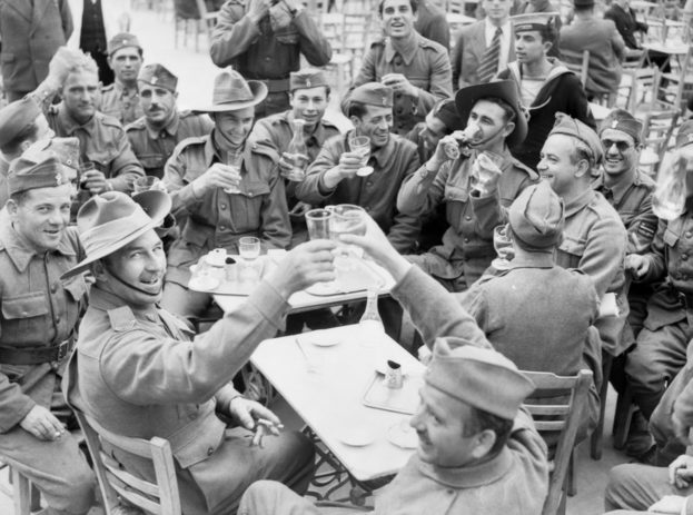 Австралийцы прибыли защищать греков. Март-апрель, 1941 г.