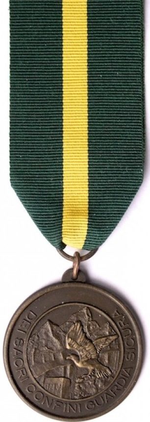Аверс и реверс памятной медали Пограничной охраны 2-го сектора. 1934 - 1943 гг.