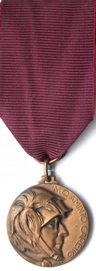 Аверс и реверс памятной медали командира 3-го полка берсальеров Aminto Caretto.