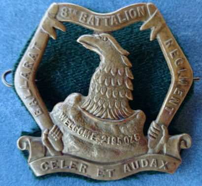 Знак на шляпу военнослужащих 8-го пехотного батальона.