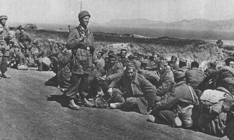 Военнопленные греки. Апрель, 1941 г. 