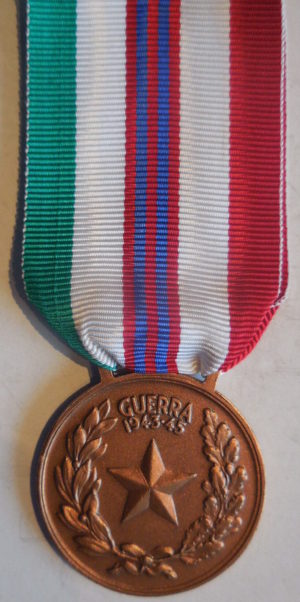 Аверс и реверс медали освободительной войны.