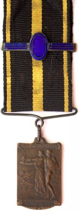Аверс и реверс памятной медали 69-го пехотного полка бригады «Ancona».
