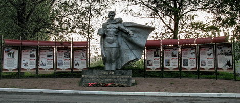 п. Мурино Всеволожского р-на. Памятник воинам МПВО, погибшим в годы войны. 