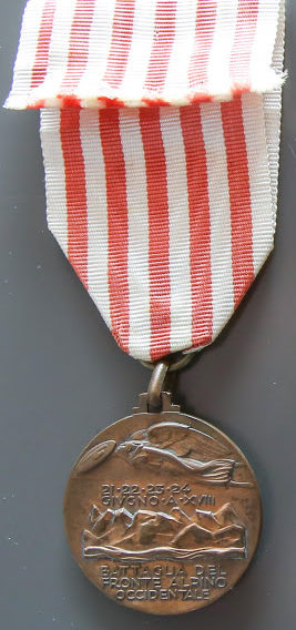 Аверс и реверс медали «За битву на Западном альпийском фронте».