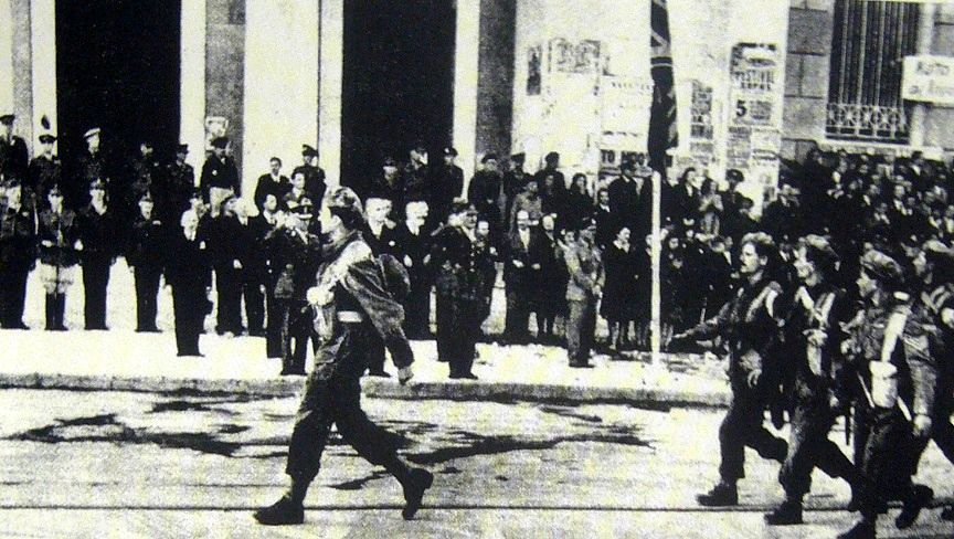 Солдаты 3-й горной прокоммунистической бригады «Римини» на параде в Афинах, ноябрь 1944 г.