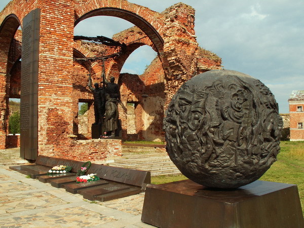 Памятник «Орешек».