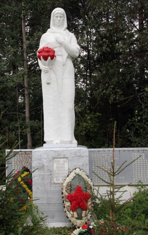 д. Даймище Гатчинского р-на. Памятник на братской могиле советских воинов.