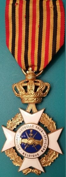 Памятные медали Королевской федерации взаимопомощи унтер-офицеров Бельгии.