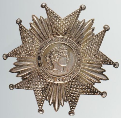 Аверс и реверс серебряной звезды к знаку Великого офицера ордена Почётного легиона.