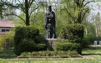 Коммуна Грабен-Нойдорф. Памятник погибшим землякам в обеих мировых войнах.