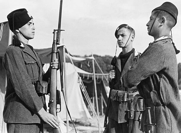 Молодые итальянские фашистские в карауле. Август 1941 г.