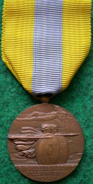 Аверс и реверс медали битвы на Сомме.