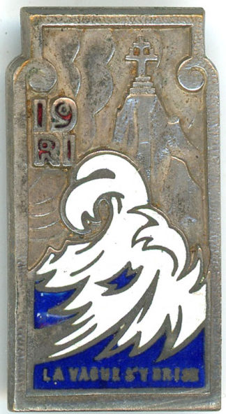 Аверс и реверс знака 19-го пехотного Бретонского полка.