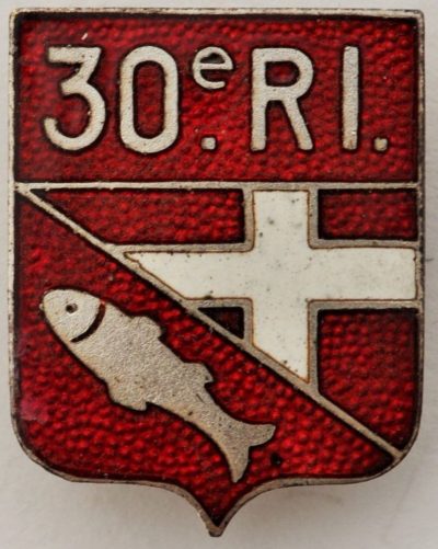 Аверс и реверс знака 30-го пехотного полка.