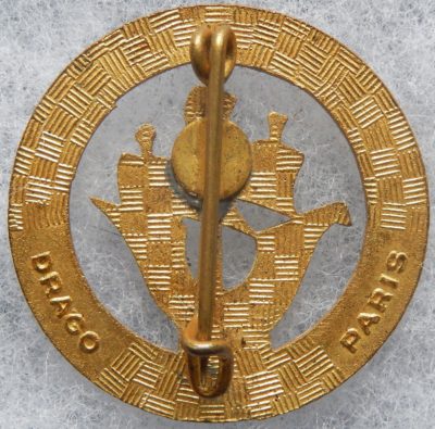 Аверс и реверс знака 43-го пехотного полка.