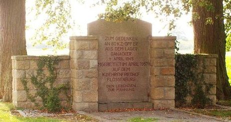 г. Валлердорф. Памятник на месте концлагеря, где погибло 149 заключенных.