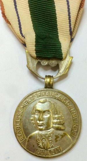 Аверс и реверс бронзовой медали медаль Dupleix 2-го класса.