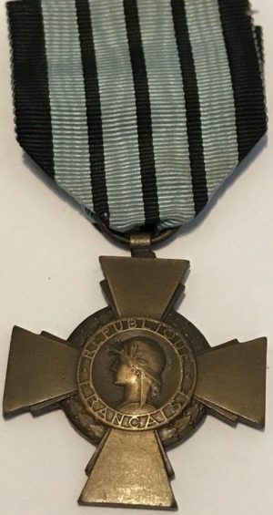 Аверс и реверс креста Бойца 1939 – 1940.