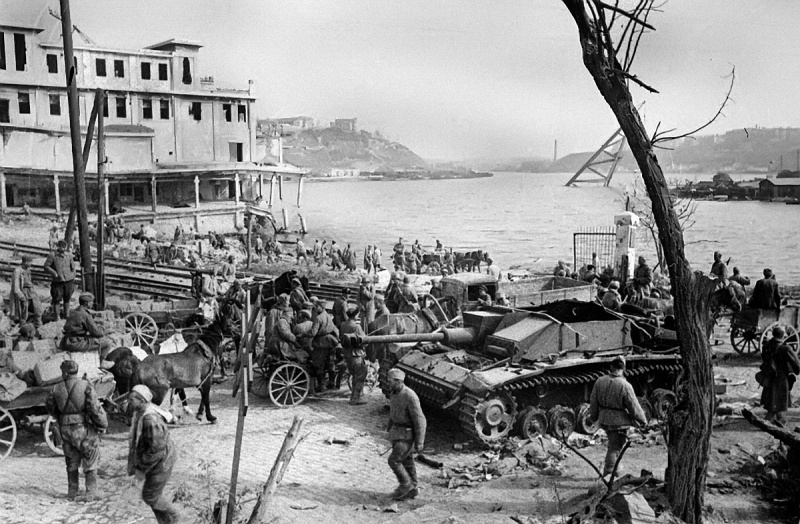 В одной из бухт Севастополя. Май 1944 г.