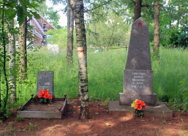 п. Ульяновка Тосненского р-на. Памятный знак советским воинам, погибшим в плену.