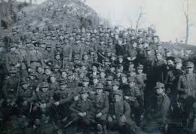 Коллективная фотография солдат полка. Югославия.1944 г.