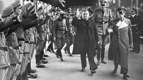 Президент Словацкой Республики Йозеф Тисо в Германии. 1939 г.