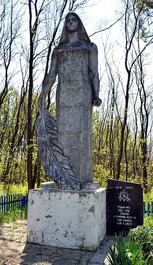 д. Сперижье Брагинского р-на. Памятник воинам, погибшим в годы войны.