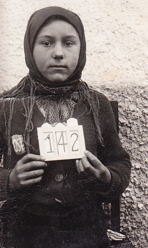 Фото на документ остарбайтера. Украина. 1942 г.