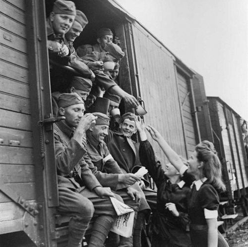 Словацкие солдаты едут на Восточный фронт. 1941 г.