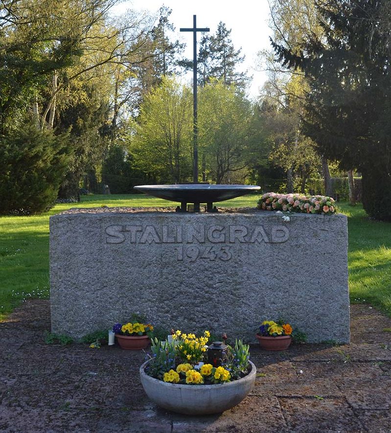 г. Лимбург. Памятник, посвященный погибшим немцам у Сталинграда. 