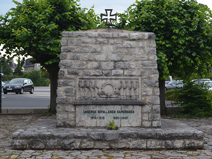 г. Лимбург. Памятник землякам, погибшим во время обеих мировых войн.