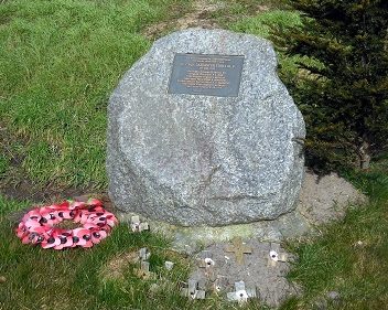 г. Боркен. Памятный знак экипажу бомбардировщика Ланкастер 617 эскадрильи «Дамбастер» RAF, погибшего 16 мая 1943 года.