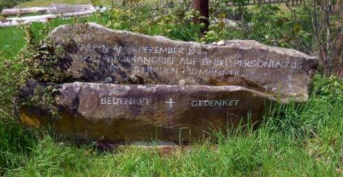 г. Борнхайм. Памятник жертвам бомбардировки 4 декабря 1944 года.