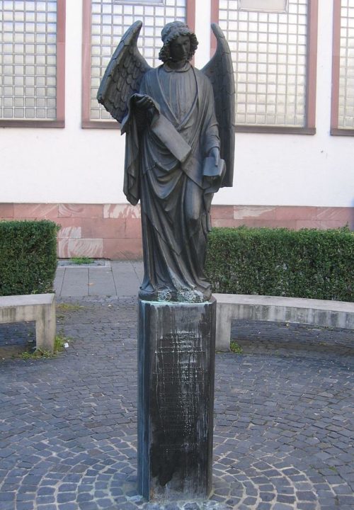 г. Франкфурт-на-Майне. Франкфуртский ангел – монумент в память о преследовании гомосексуалистов.
