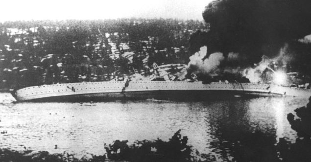 Немецкий крейсер «Блюхер» уходит на дно.